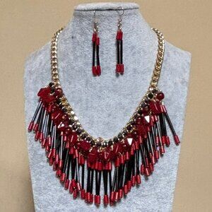 Red Black lucite Bead dangle From Gold Tone Link Necklace earring set